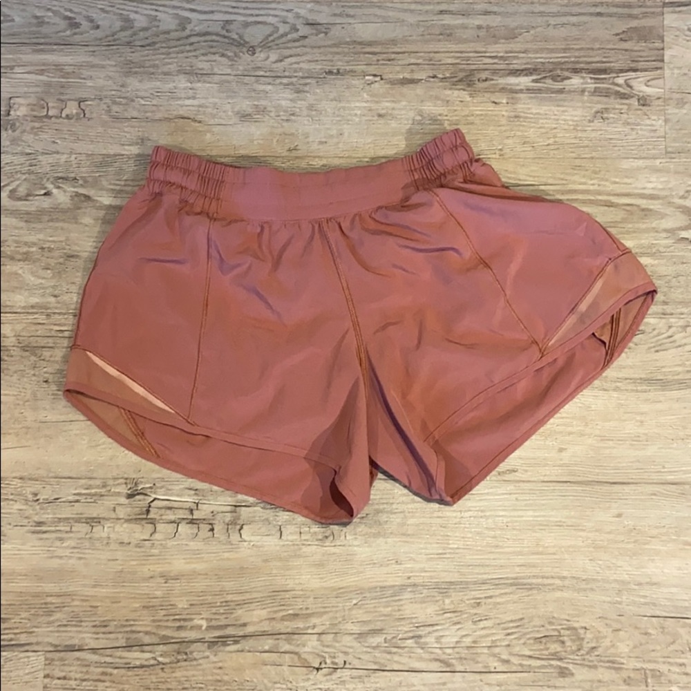 Lululemon Hotty Hot Short 4”